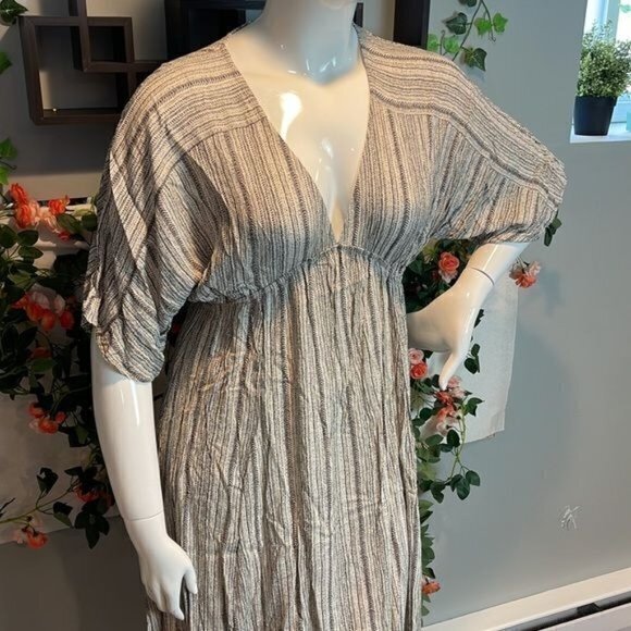 Cupshe  Plunging Striped Summer Flowy Midi Dress Size Large - Picture 8 of 16